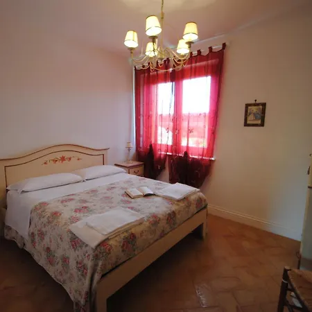 Liliana, Exclusive * Monte Rinaldo