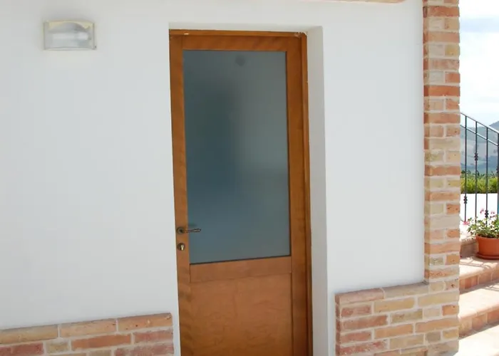 Liliana, Exclusive Villa Monte Rinaldo