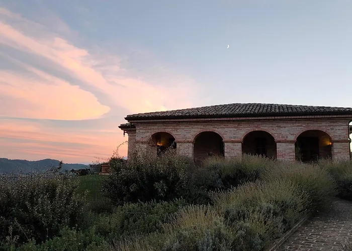 Liliana, Exclusive * Monte Rinaldo