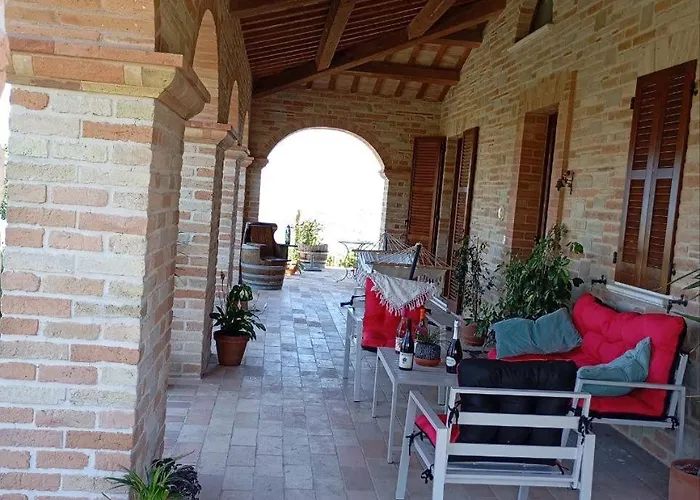 Liliana, Exclusive Monte Rinaldo