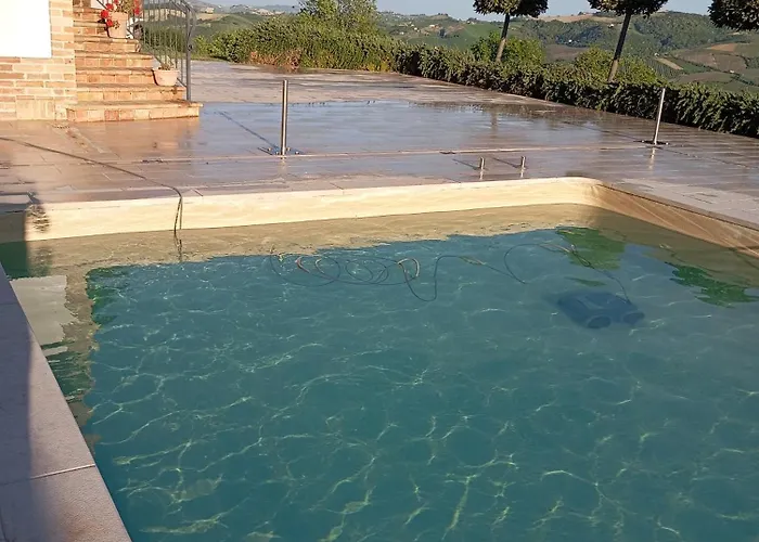 Villa Liliana, Exclusive